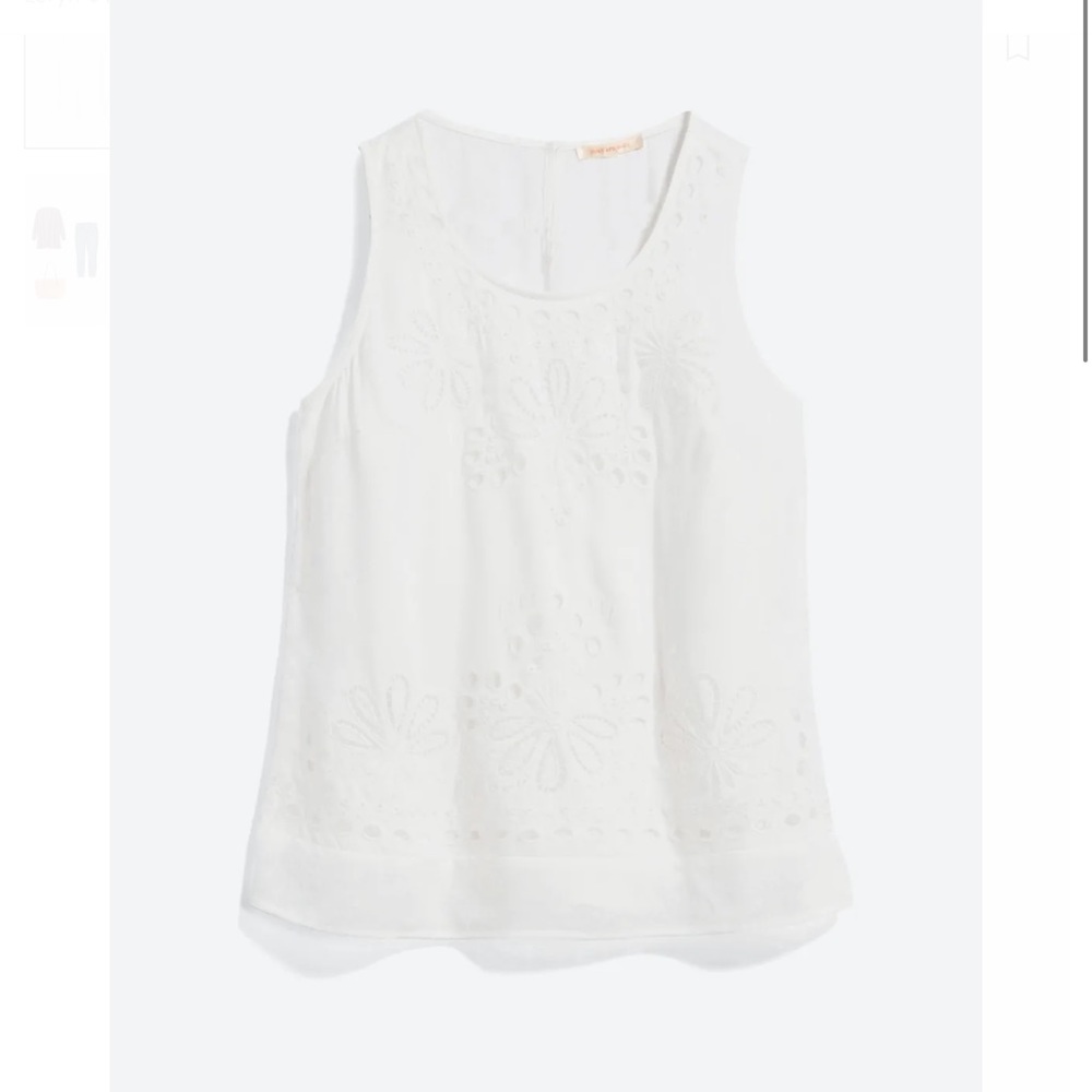 Plus size 2x Skies Are Blue eyelet top.